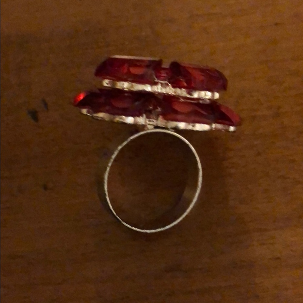 Flower ring - Picture 2 of 2